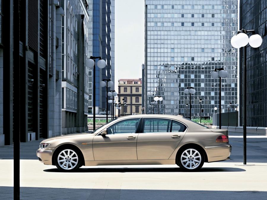  BMW 745Li 2002 года  (фото 5 из 8)